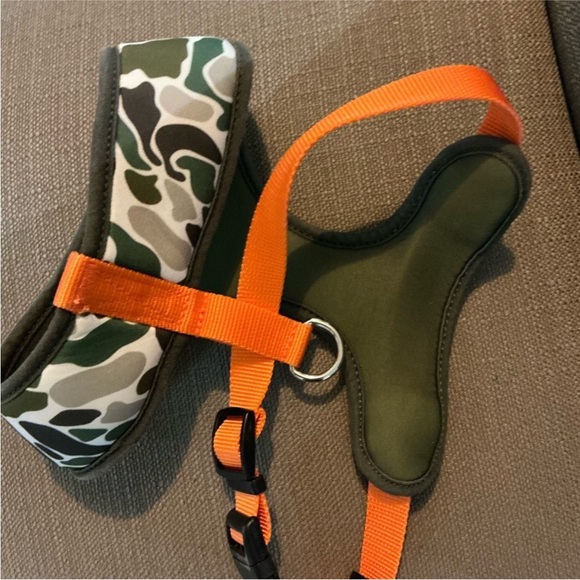 Camouflage Pet Harness with Orange Accents - Picture 2 of 4